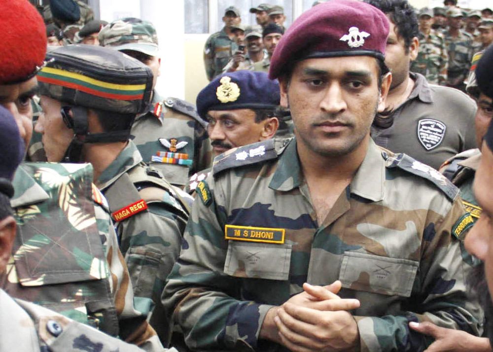 MS Dhoni in army uniform