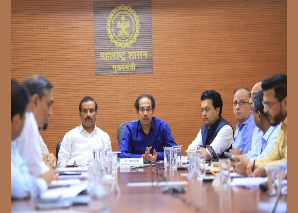 Maharashtra CM meets his cabinet