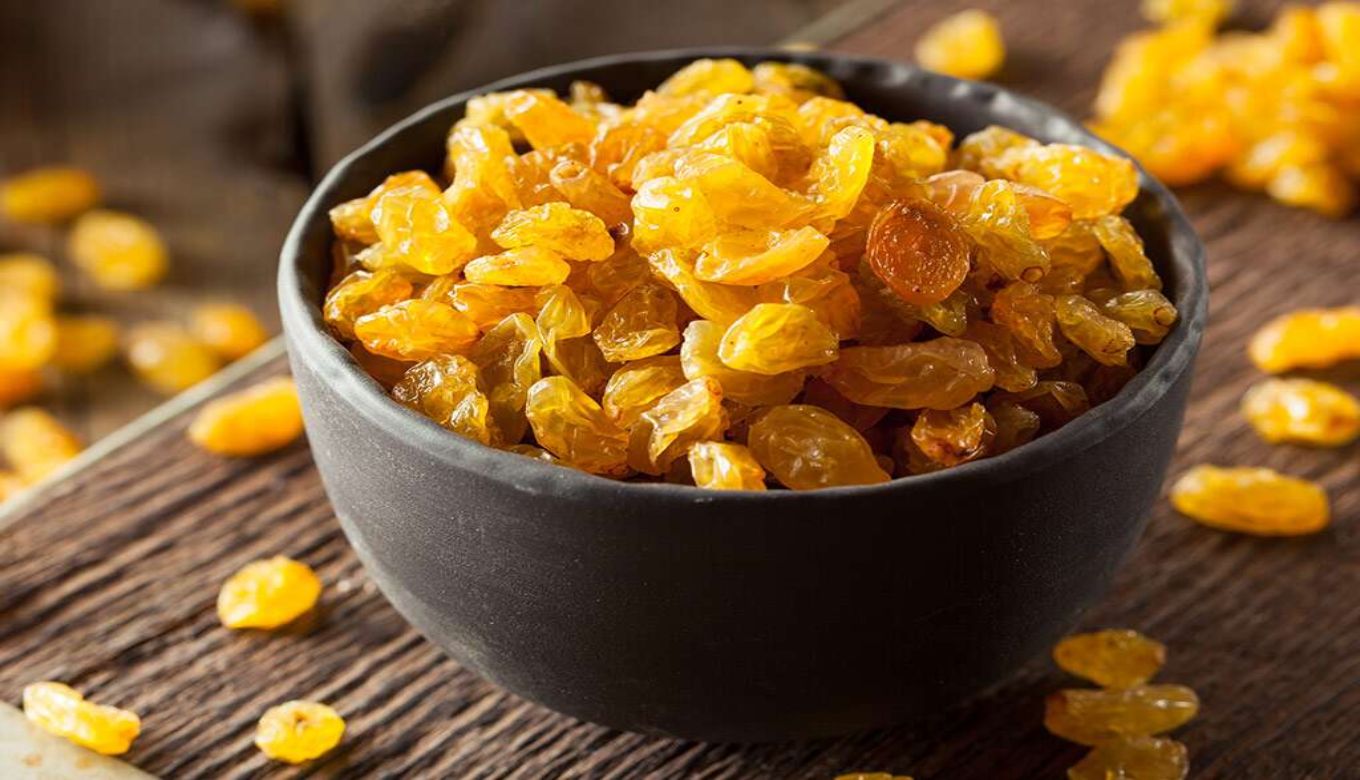 Can You Lose Weight With A Handful Of Munakka? Learn Health Benefits Of  Raisins