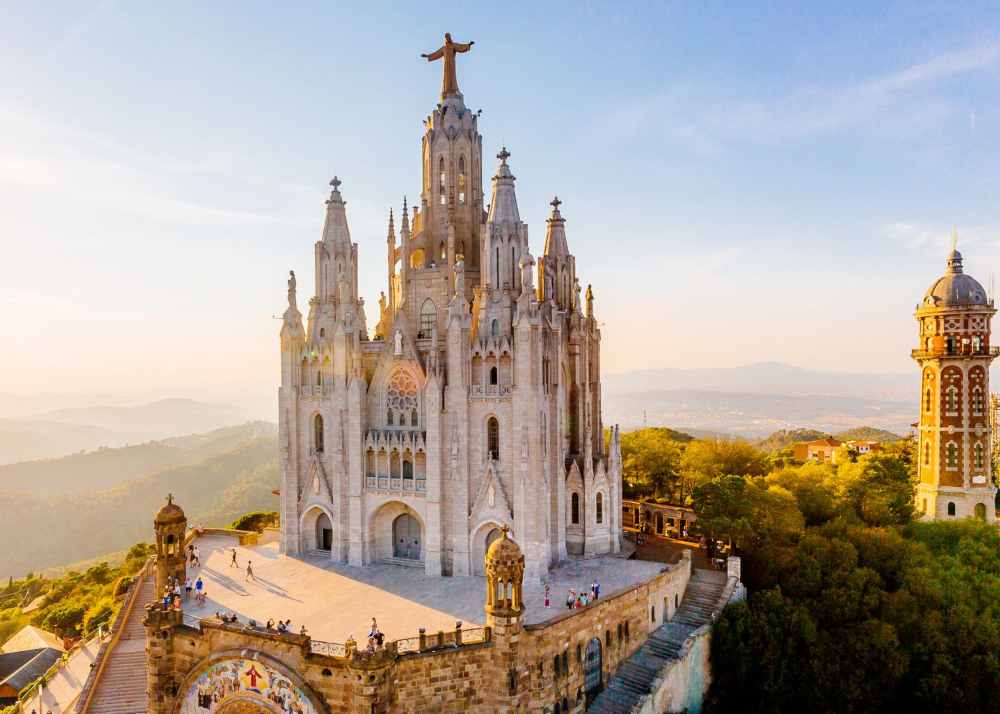 places to visit in barcelona
