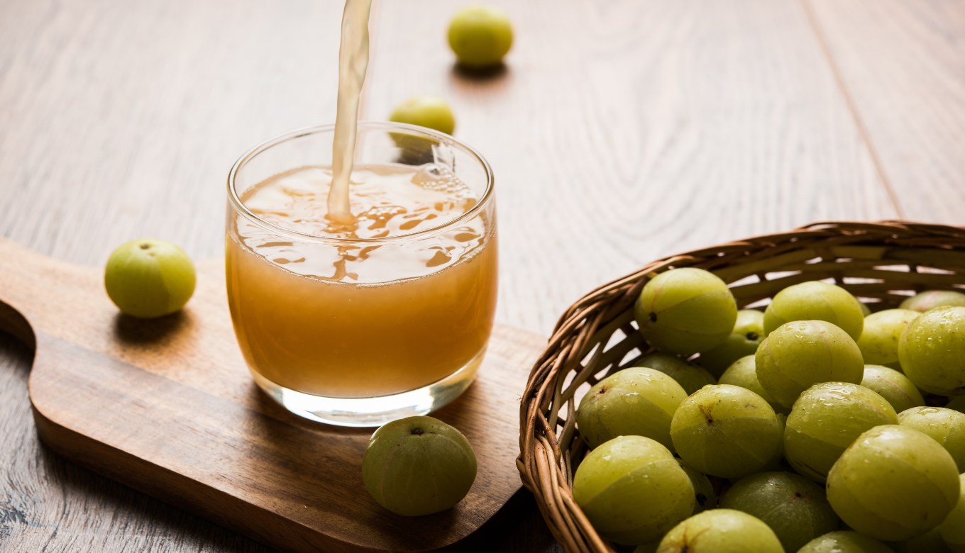 23 Health Benefits Of Drinking Amla Juice Empty Stomach
