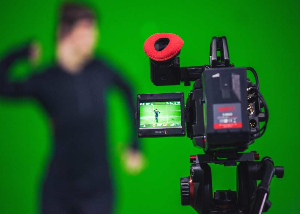 why are green screens green