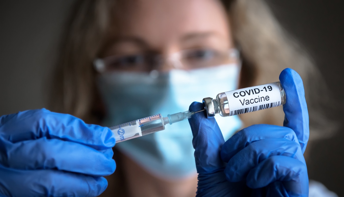 A Booster Shot Vs Additional Dose of Covid Vaccine: How The Two Are Different?