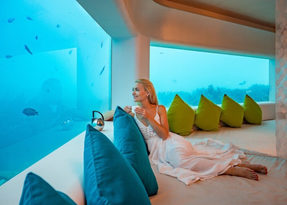 underwater hotels in the world