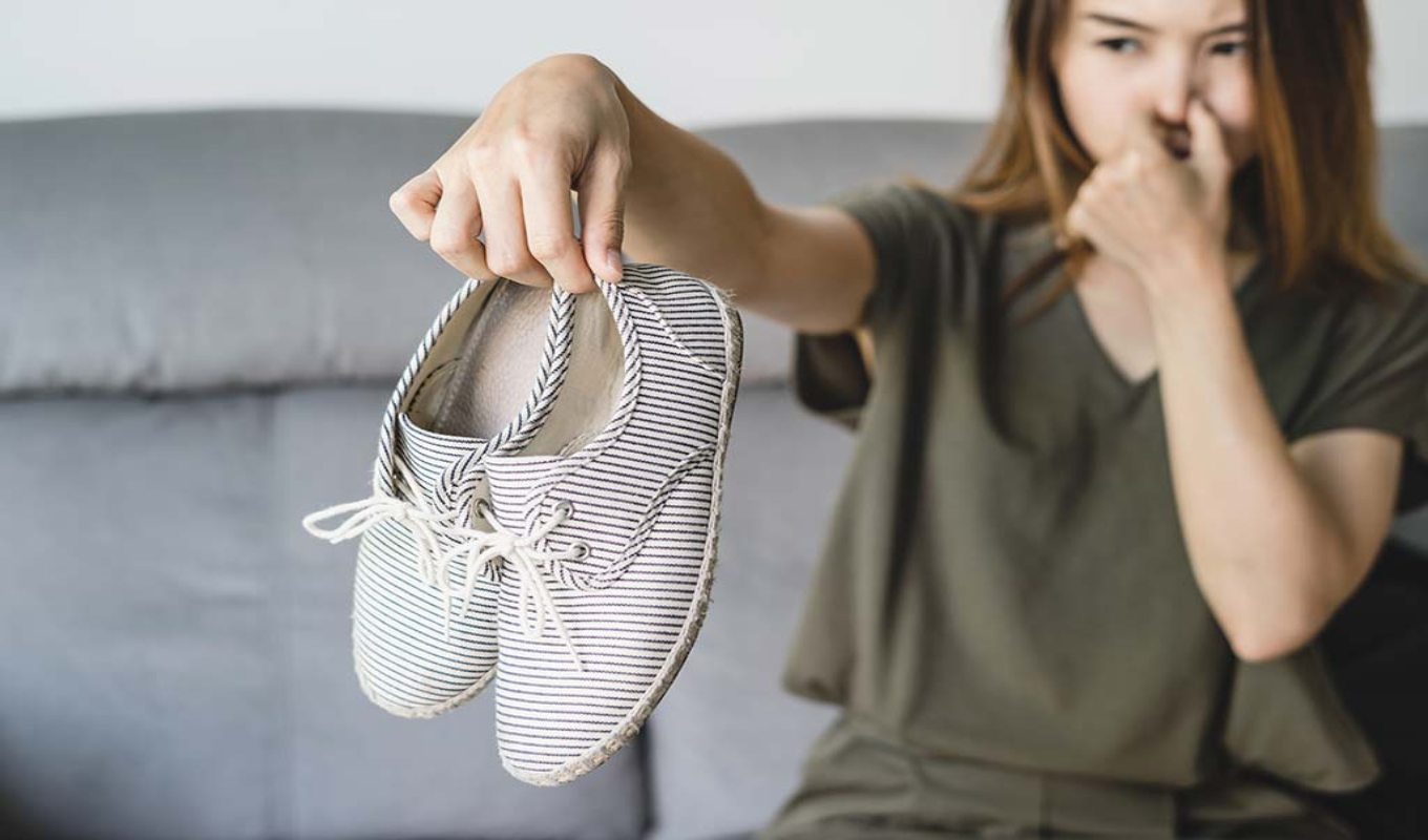 how to get rid of stinky shoes