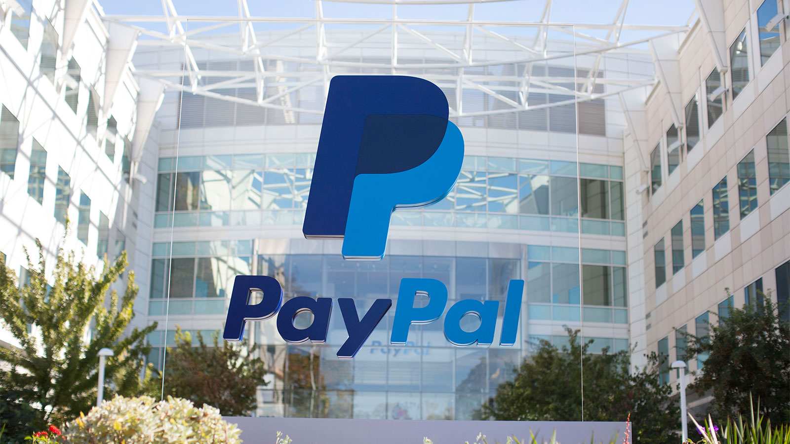 PayPal Announced To Cut 2,000 Jobs
