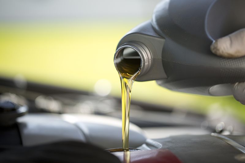 Synthetic or Regular Engine Oil? Understand which engine oil
