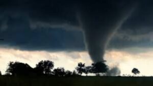 Landspout Tornado hit the Ohio, Arkansas and Texas